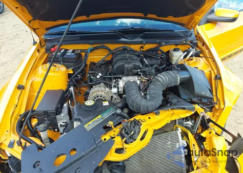 2007 Ford Mustang V6 Deluxe/V6 Premium from USA, damaged, VIN 1ZVFT84N375329694